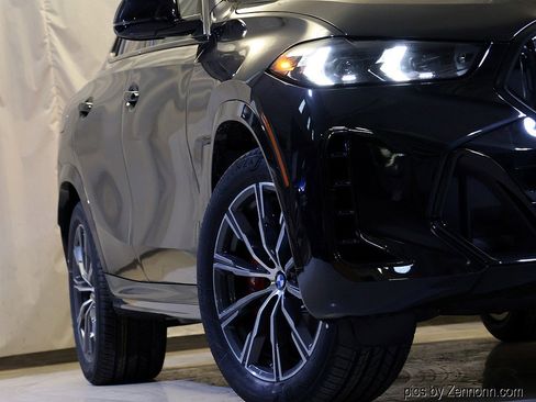 New 2026 BMW X6 xDrive40i w/ Climate Comfort Package image 4