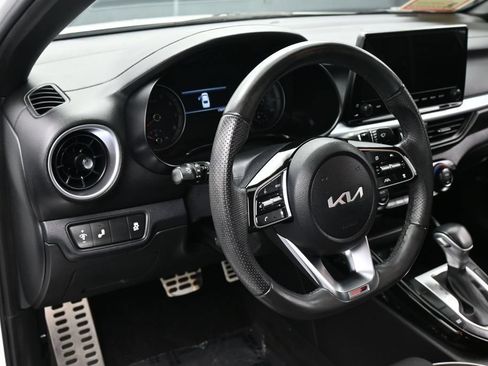Used 2022 Kia Forte GT-Line w/ GT-Line Technology Package FWD image 14