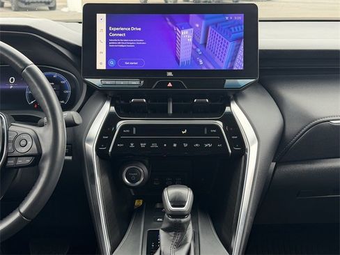 Used 2023 Toyota Venza Limited image 21