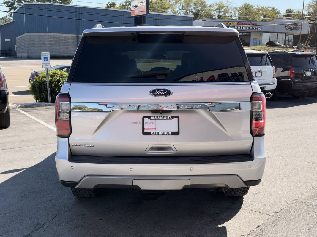 Used 2019 Ford Expedition Limited w/ Driver Assistance Package RWD image 5