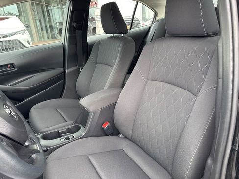 Used 2025 Toyota Corolla LE image 15