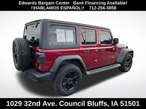 Used 2021 Jeep Wrangler Unlimited Sport AWD/4WD image 3