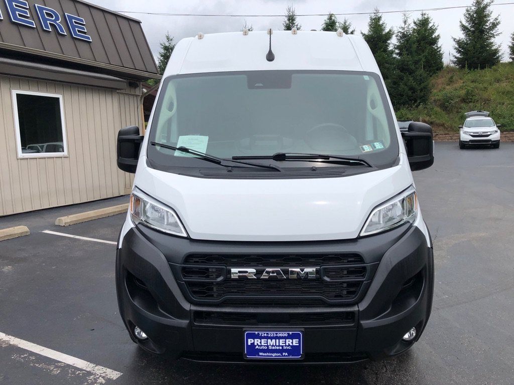 Used 2024 RAM ProMaster 2500 w/ Convenience Group FWD image 9