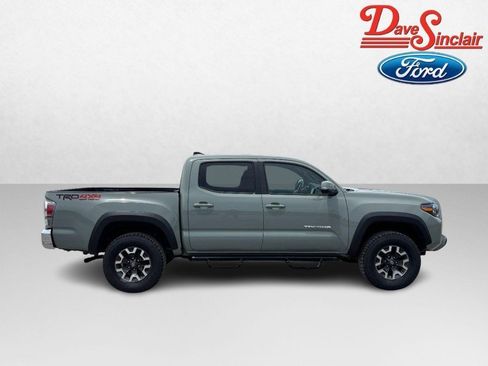 Used 2023 Toyota Tacoma TRD Off-Road AWD/4WD image 5