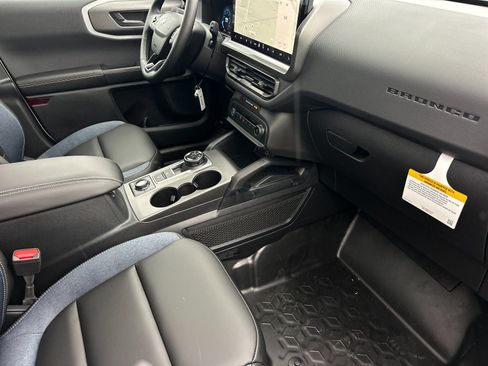 New 2025 Ford Bronco Sport Outer Banks w/ Sasquatch Outer Banks Package AWD/4WD image 18