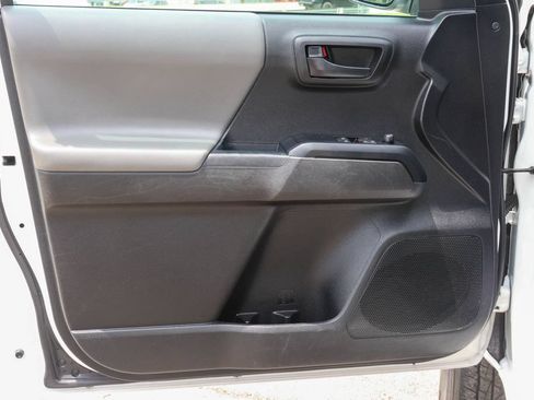 Used 2023 Toyota Tacoma SR RWD image 4