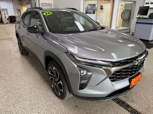 New 2026 Chevrolet Trax RS FWD image 4