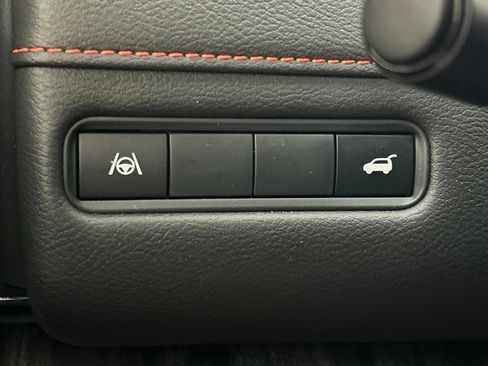 Used 2026 Nissan Armada PRO-4X AWD/4WD image 31