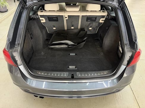 Used 2017 BMW 330i xDrive Wagon AWD/4WD image 9