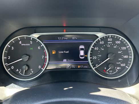 Used 2024 Nissan Sentra SV FWD image 27