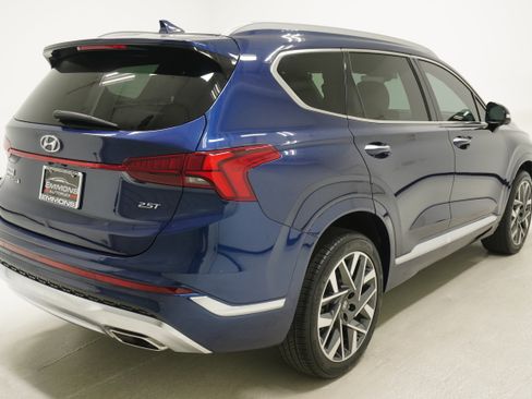 Used 2022 Hyundai Santa Fe Calligraphy FWD image 4