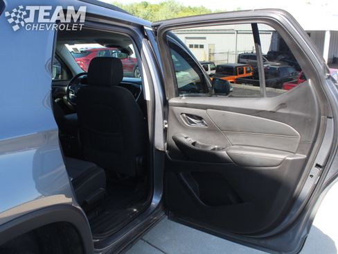 Used 2021 Chevrolet Traverse LT AWD/4WD image 22