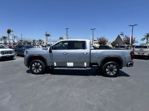 New 2026 GMC Sierra 2500 Denali w/ Denali Reserve Package AWD/4WD image 8