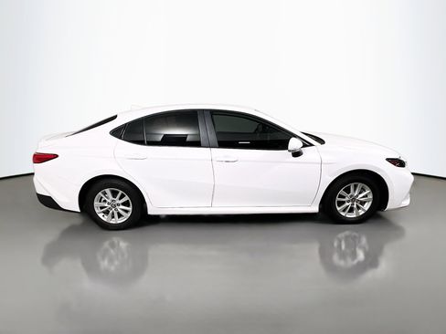 Used 2025 Toyota Camry LE w/ Convenience Package image 3