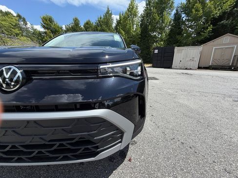 New 2026 Volkswagen Taos SE AWD/4WD image 26