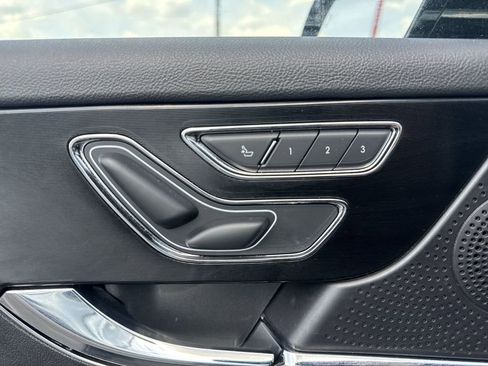 Used 2025 Lincoln Corsair FWD image 12