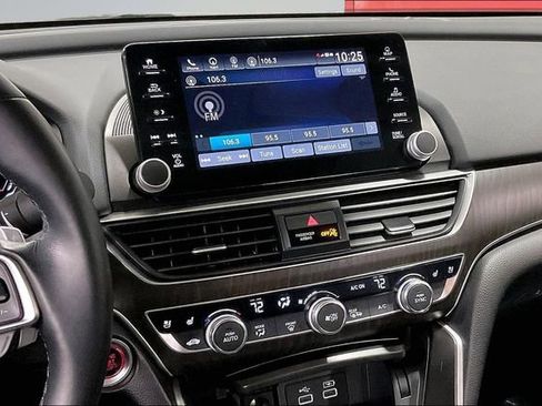 Used 2021 Honda Accord Touring image 7