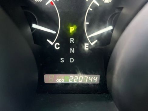 Used 2012 Toyota Highlander Limited w/ Tow Pkg image 12