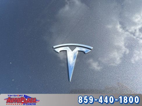 Used 2023 Tesla Model Y Long Range image 16