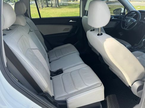 Used 2019 Volkswagen Tiguan SEL Premium image 28