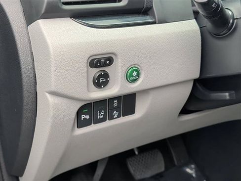 Used 2016 Honda Pilot Touring image 19