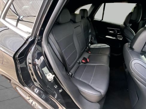 Certified 2024 Mercedes-Benz GLC 300 4MATIC image 20