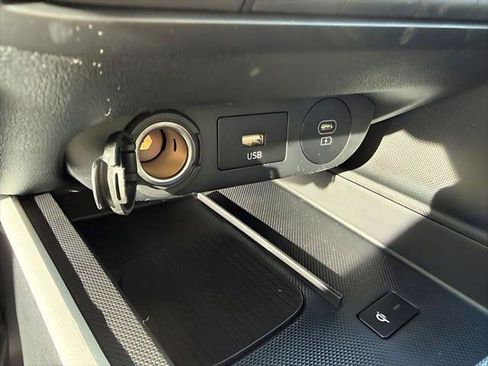 New 2026 Hyundai Elantra Limited image 25