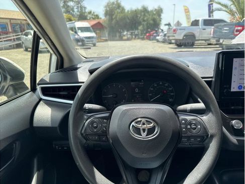 Used 2023 Toyota Corolla LE FWD image 15