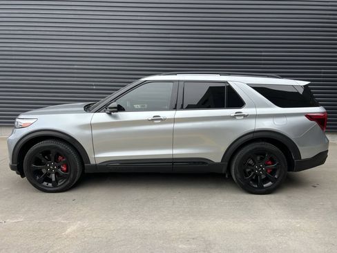 Used 2023 Ford Explorer ST w/ Equipment Group 401A AWD/4WD image 9