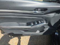 Used 2025 Nissan Altima 2.5 SR FWD image 18