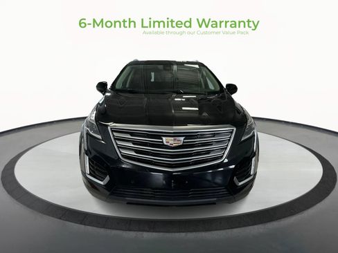 Used 2018 Cadillac XT5 Premium Luxury FWD image 2