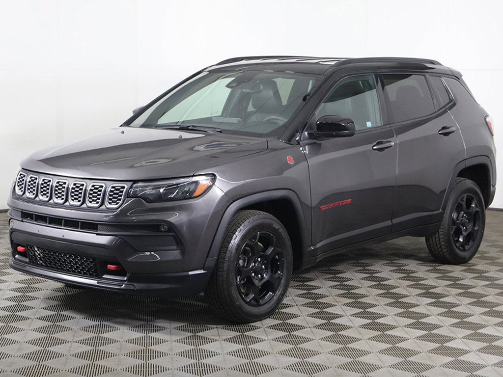 Used 2024 Jeep Compass Trailhawk AWD/4WD image 6