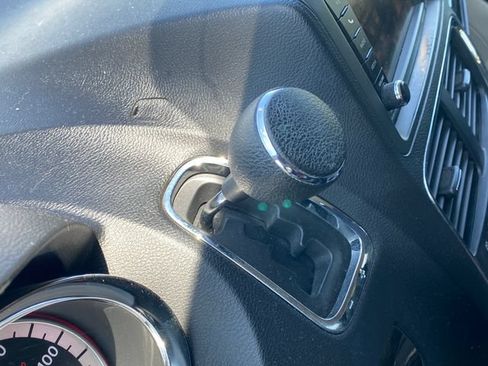 Used 2016 Dodge Grand Caravan SXT FWD image 27
