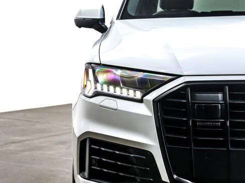 Used 2024 Audi Q7 3.0T Premium Plus image 15