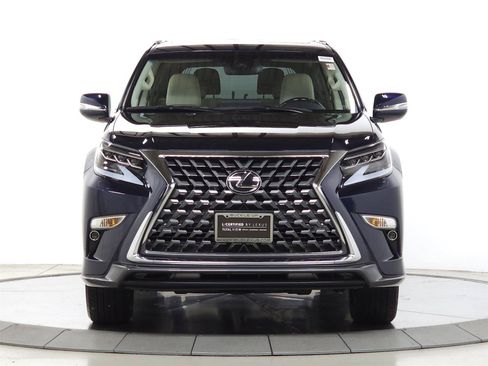 Used 2023 Lexus GX 460 Premium w/ Accessory Package AWD/4WD image 2
