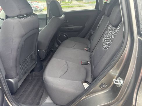 Used 2010 Kia Soul + FWD image 13