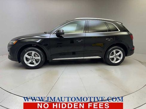 Used 2022 Audi Q5 2.0T Premium w/ Convenience Package image 2