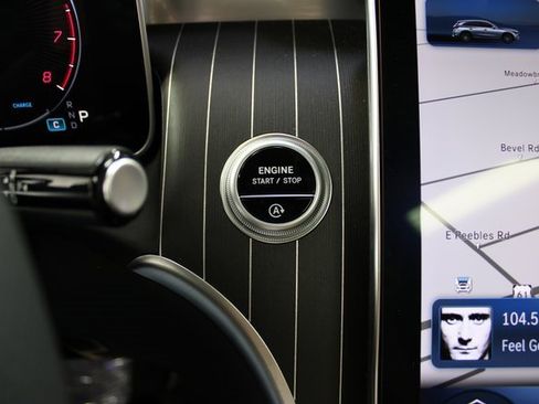 Used 2024 Mercedes-Benz GLC 300 image 22