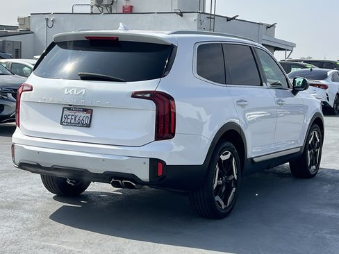 Used 2023 Kia Telluride S w/ S Sunroof Package image 9