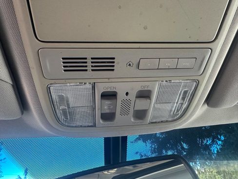 Used 2011 Acura TSX w/Tech 4dr Sedan 5A w/Technolo image 21