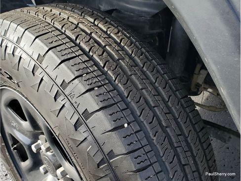 Used 2024 Jeep Wrangler Sport image 8