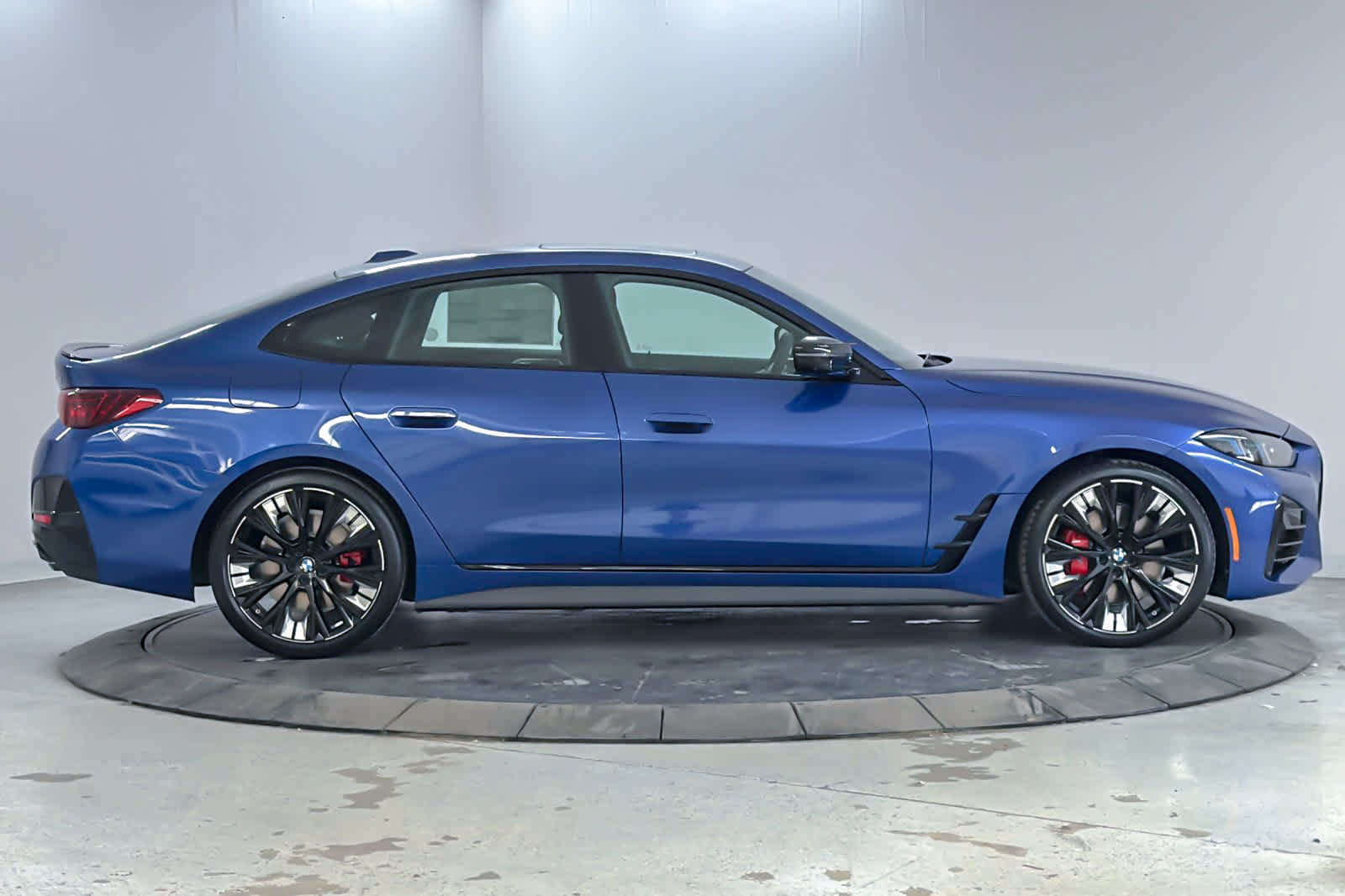 New 2027 BMW M440i w/ Premium Package RWD image 8