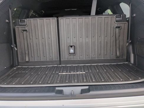 Used 2022 Toyota Highlander XSE AWD/4WD image 35