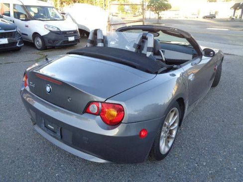 Used 2003 BMW Z4 2.5i image 3