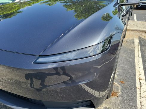 Used 2026 Tesla Model Y 2WD image 4