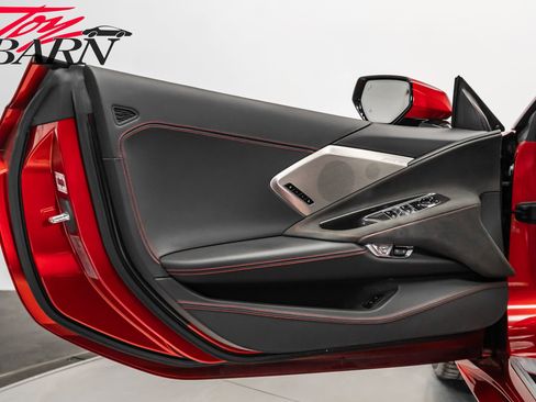 Used 2022 Chevrolet Corvette Stingray w/ Z51 Performance Package image 27