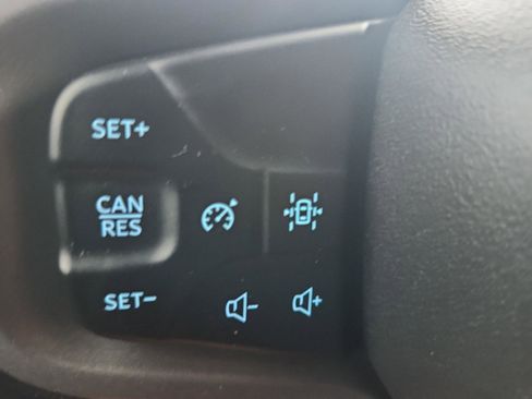 Used 2023 Ford Bronco Badlands image 22