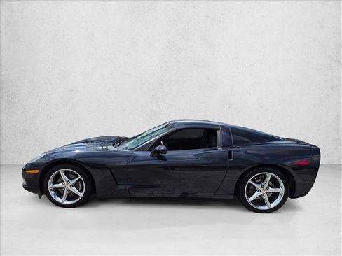 Used 2013 Chevrolet Corvette Coupe RWD image 8