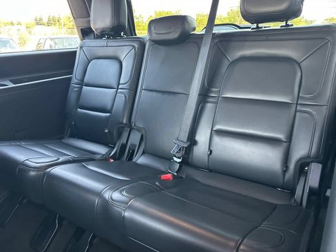 Certified 2024 Lincoln Navigator Reserve AWD/4WD image 16