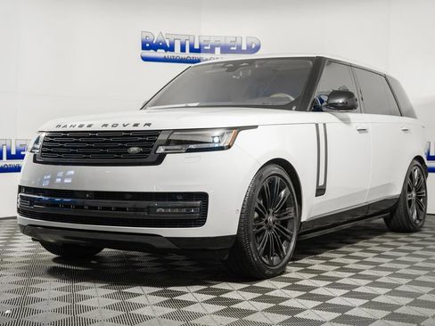 Used 2023 Land Rover Range Rover Long Wheelbase Autobiography image 3